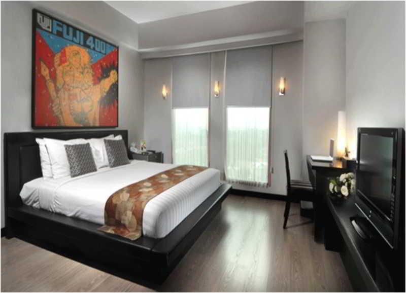 Grand Candi Hotel Semarang Exterior foto