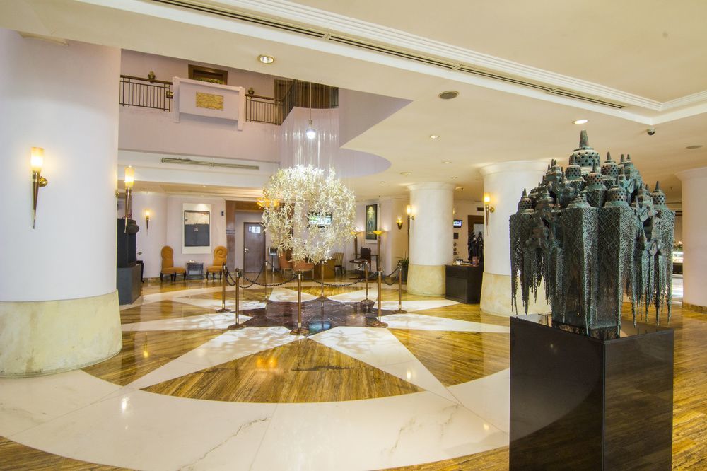 Grand Candi Hotel Semarang Exterior foto