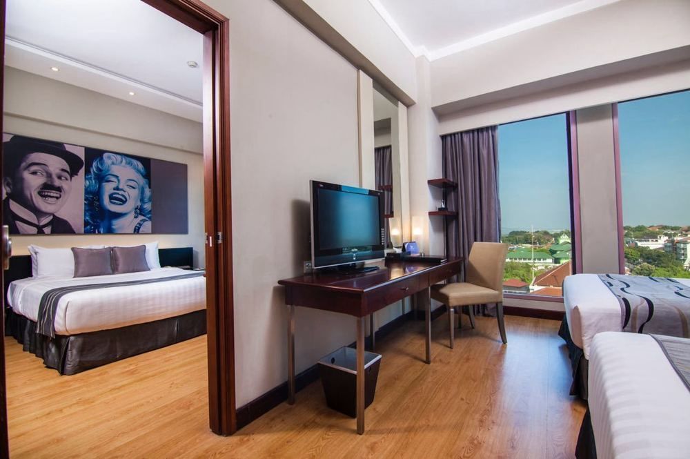 Grand Candi Hotel Semarang Exterior foto