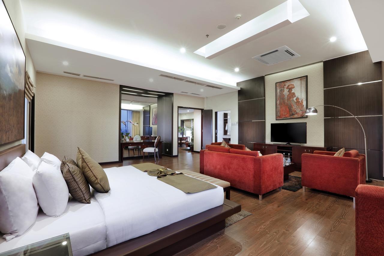 Grand Candi Hotel Semarang Exterior foto